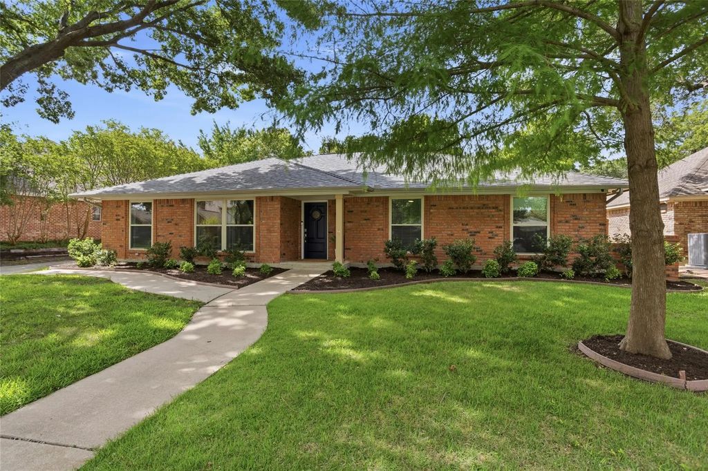 6409 Country Day Trail, Benbrook