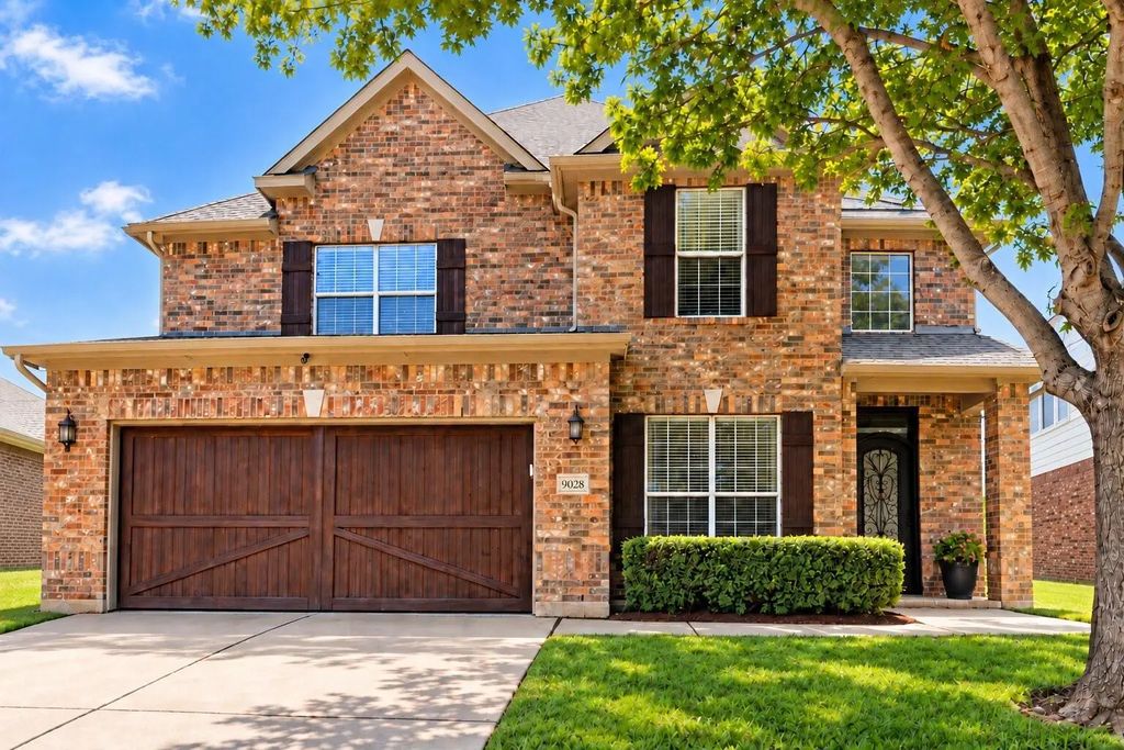 9028 Steiner Street, Fort Worth