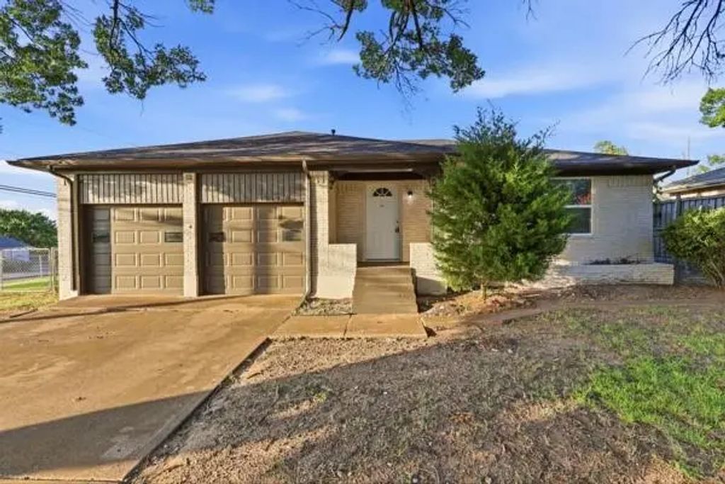2306 Greenland Drive, Dallas