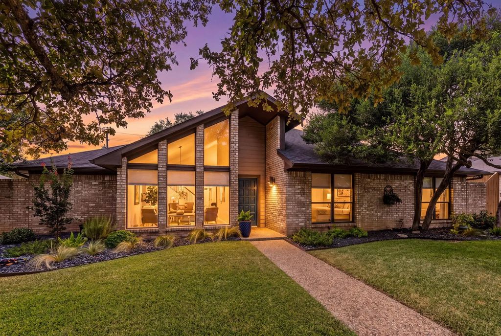 6803 Fernshaw Drive, Dallas