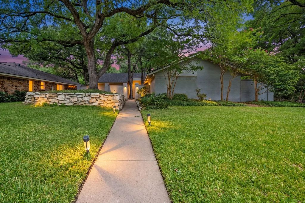 4303 Steeplechase Trail, Arlington