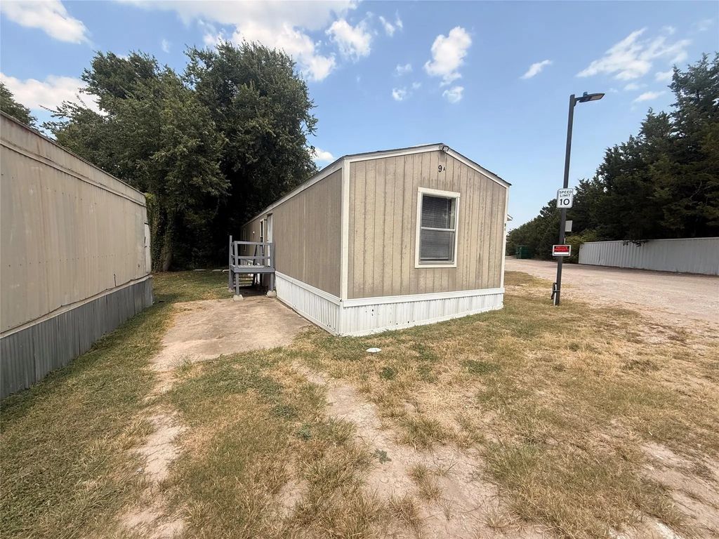 541 Simmons Way 9a, Cedar Hill