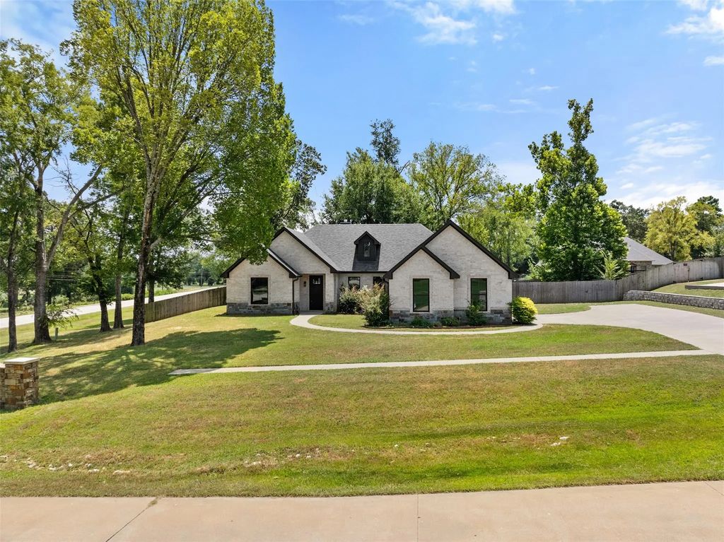 12109 Oak Grove Drive, Tyler