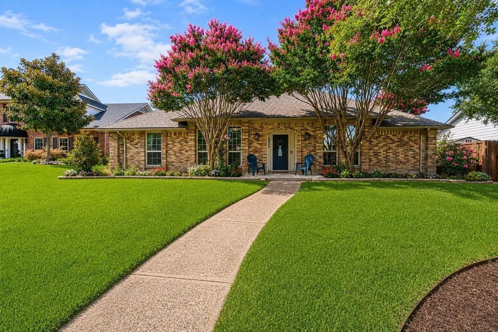 6606 Fireflame Drive, Dallas