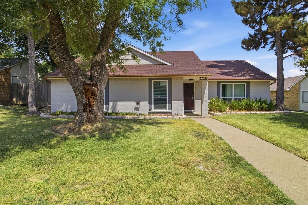 3709 Yaupon Drive, Grand Prairie