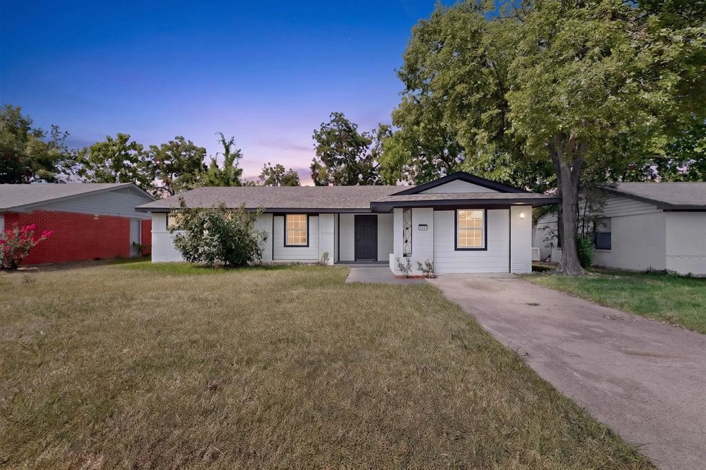 4911 Sandra Lynn Drive, Mesquite