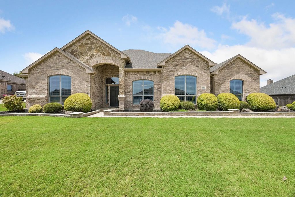117 Thames Circle, Waxahachie