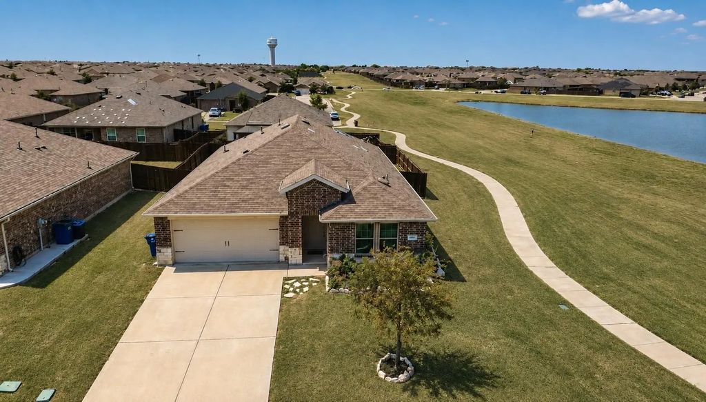 1000 Homestead Lane, Royse City