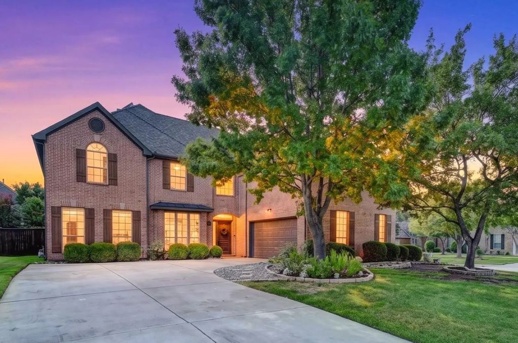 805 Hidden Woods Drive, Keller