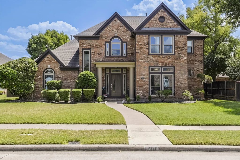 1200 Lakeway Drive, Plano
