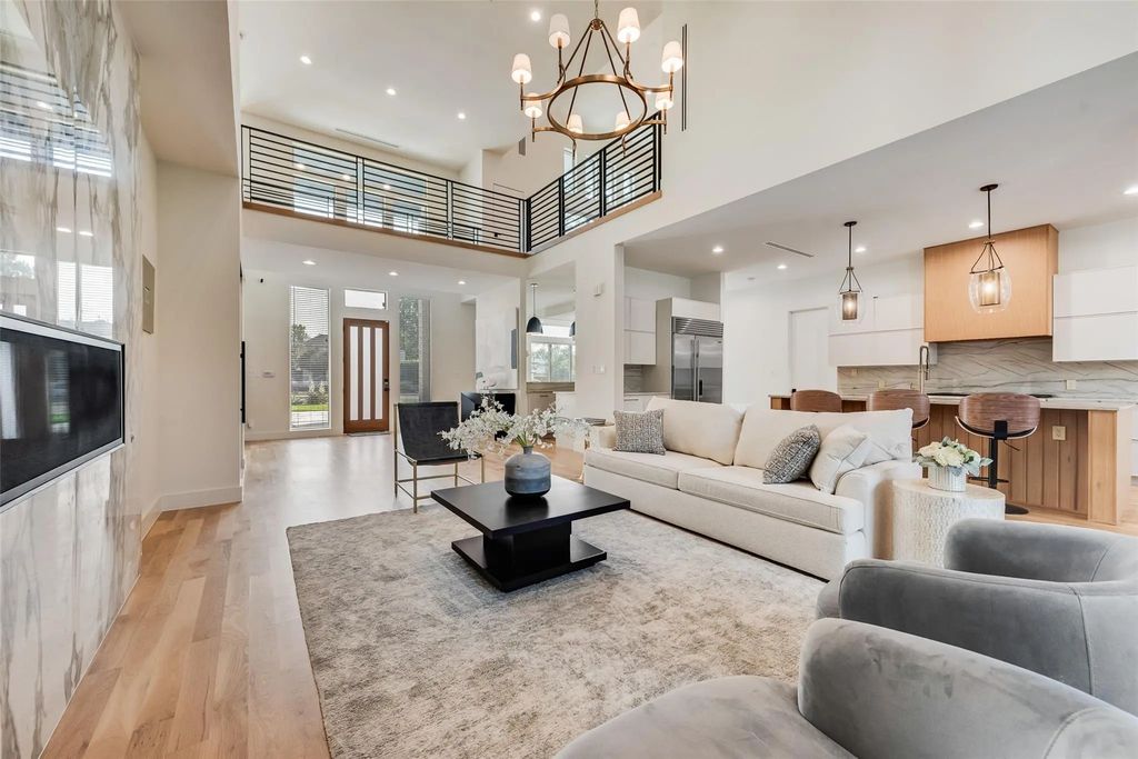 6411 Royal Lane, Dallas