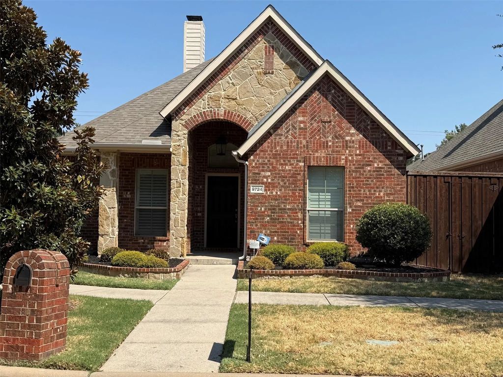 9724 Bell Rock Road, Frisco