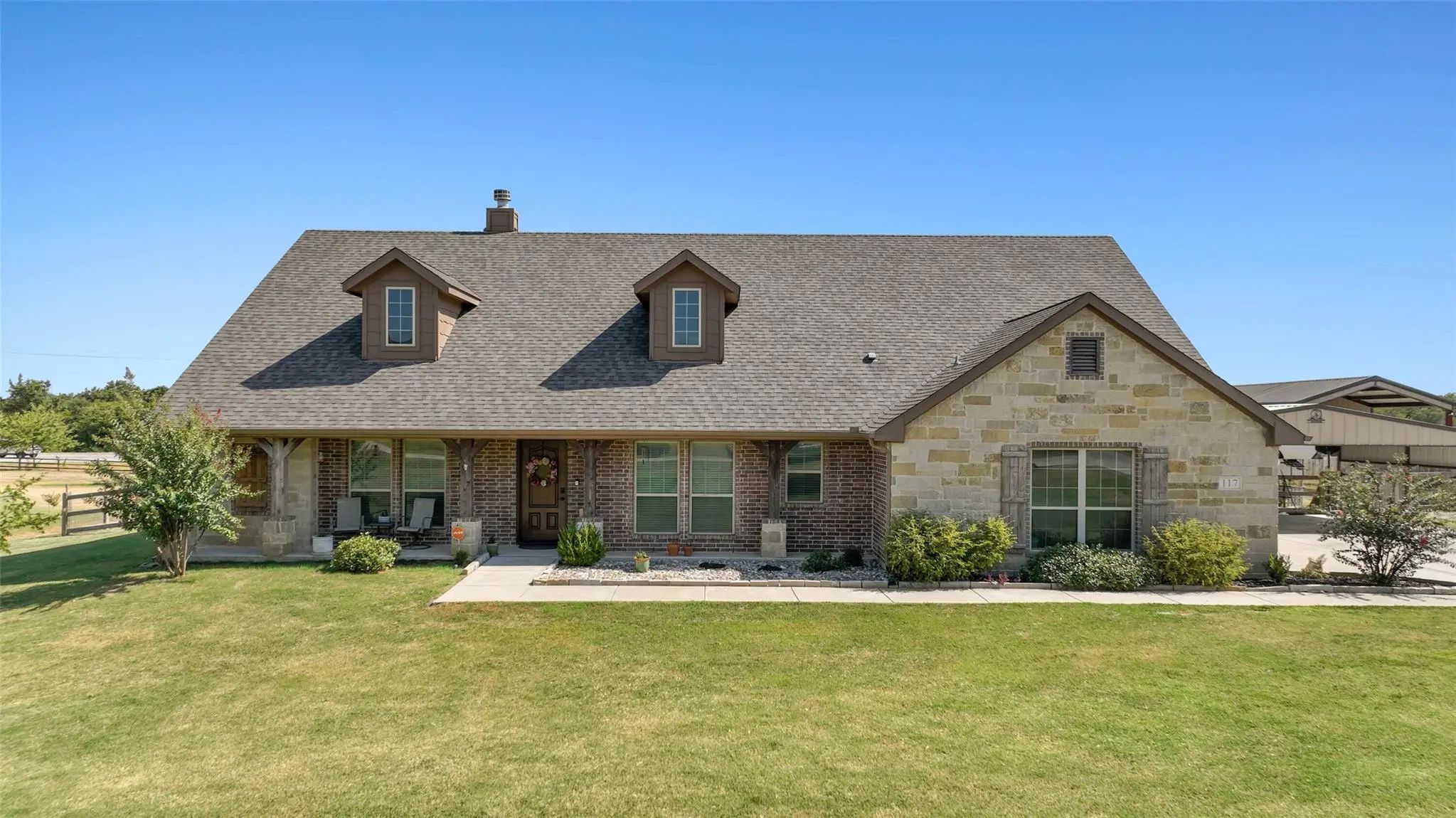 Photo of Listing #21351693