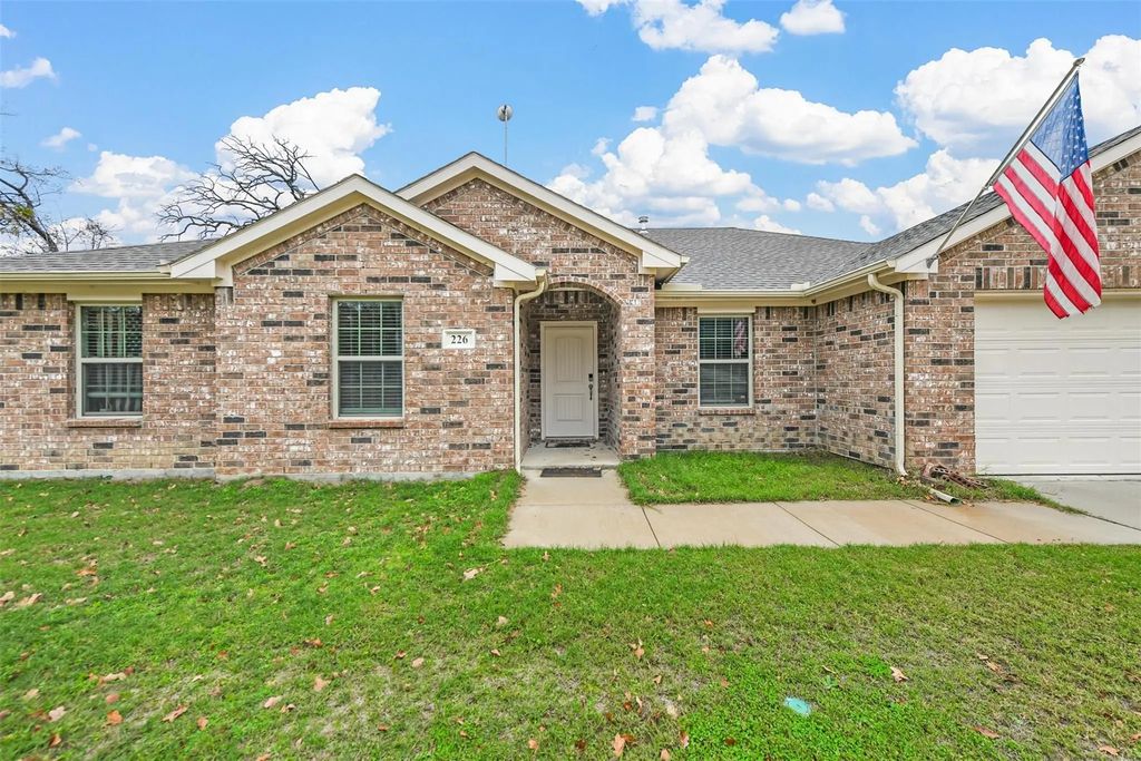 226 County Road 4869, Azle