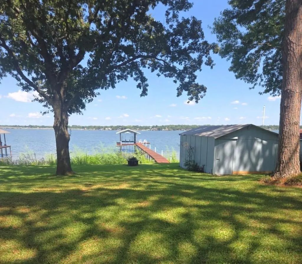 1072 Welch Lane, Gun Barrel City