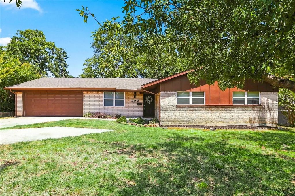 403 E Huitt Lane, Euless