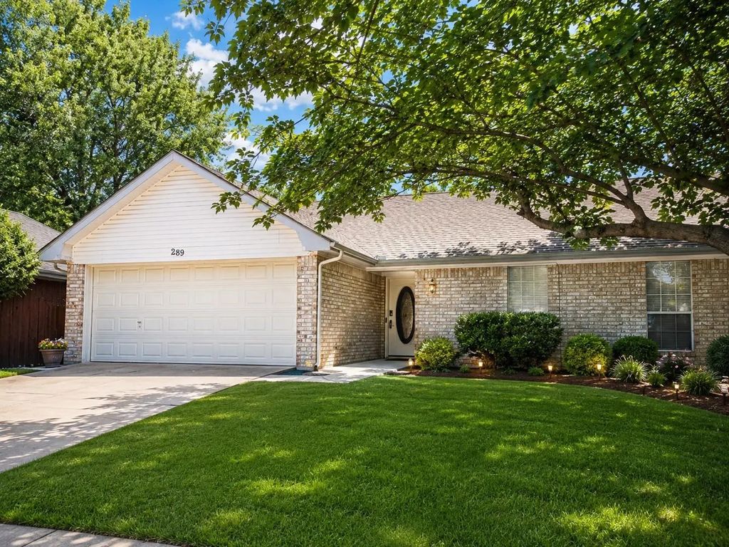 289 Casie Court, Denton