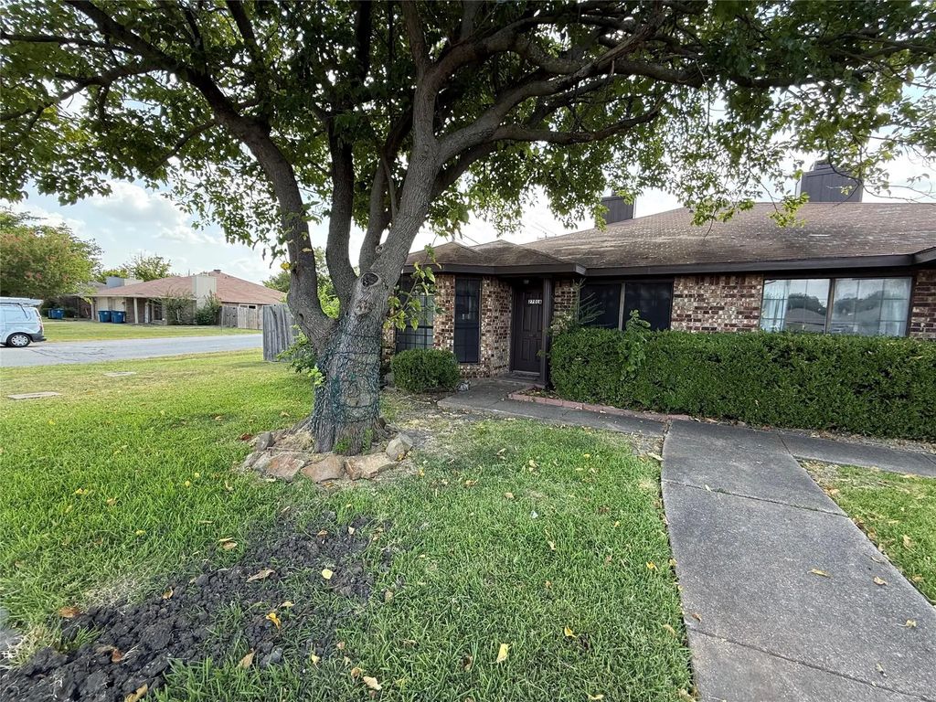 2701 Stanford Street A, Rowlett