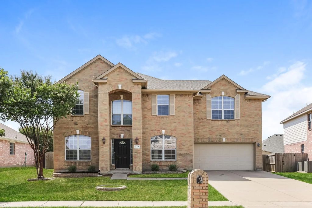 2410 Windcastle Drive, Mansfield