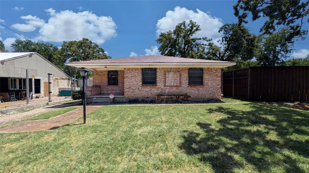 522 Ruth Street, Denton