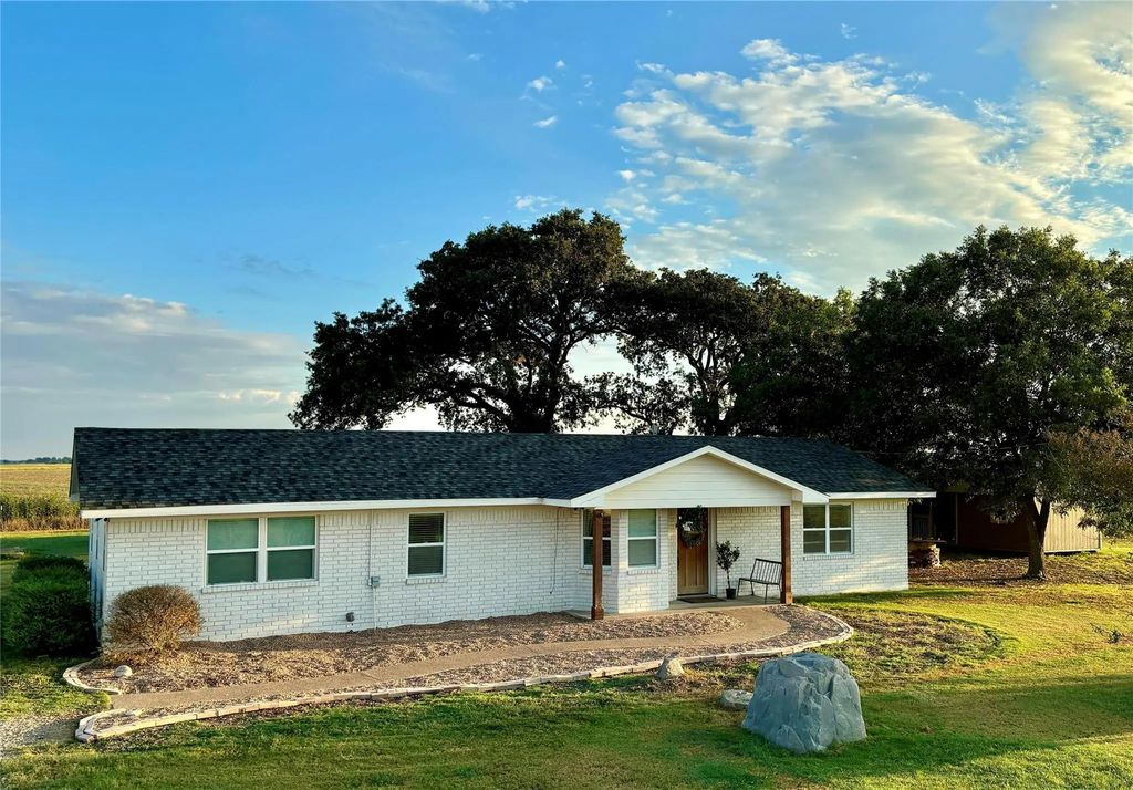 325 Grassy Way, Elm Mott