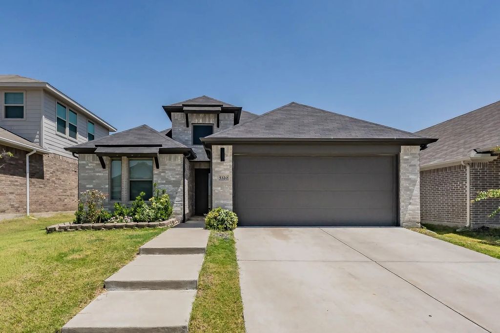 5320 Big Thicket Lane, Royse City