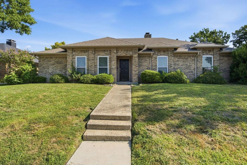 2119 Pueblo Drive, Carrollton