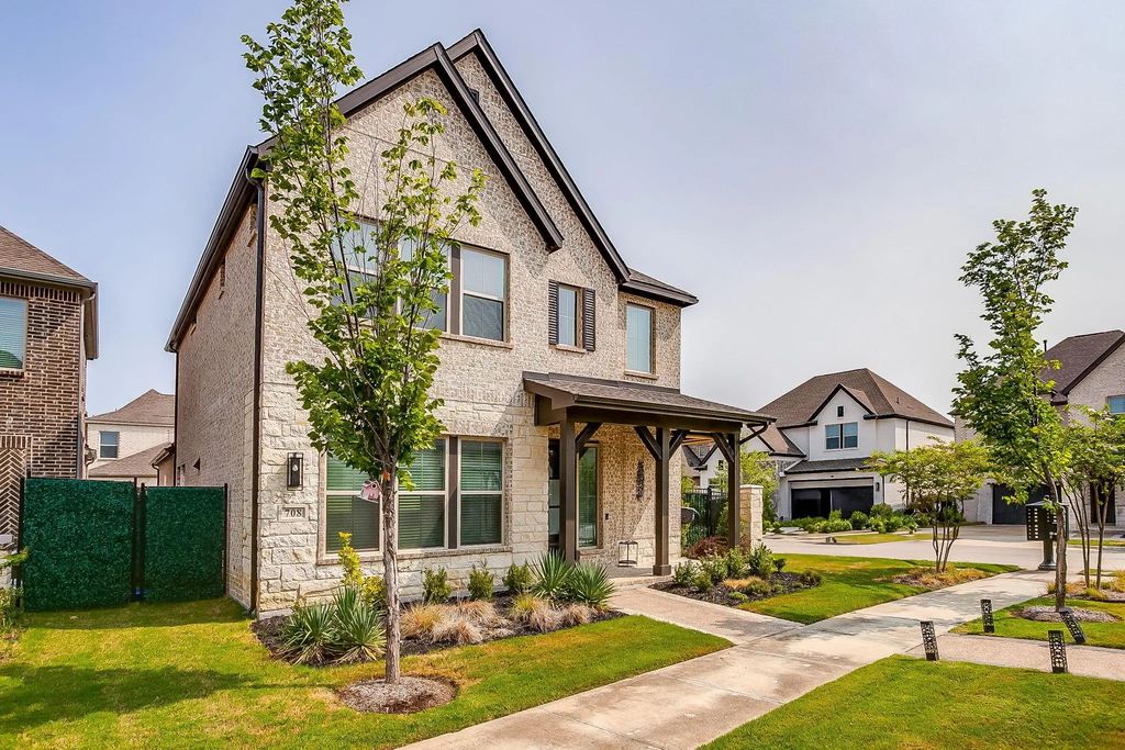 708 Pheasant Run Street, Arlington