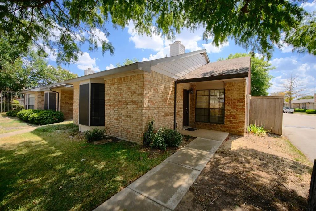 2111 E Beltline Road, Richardson