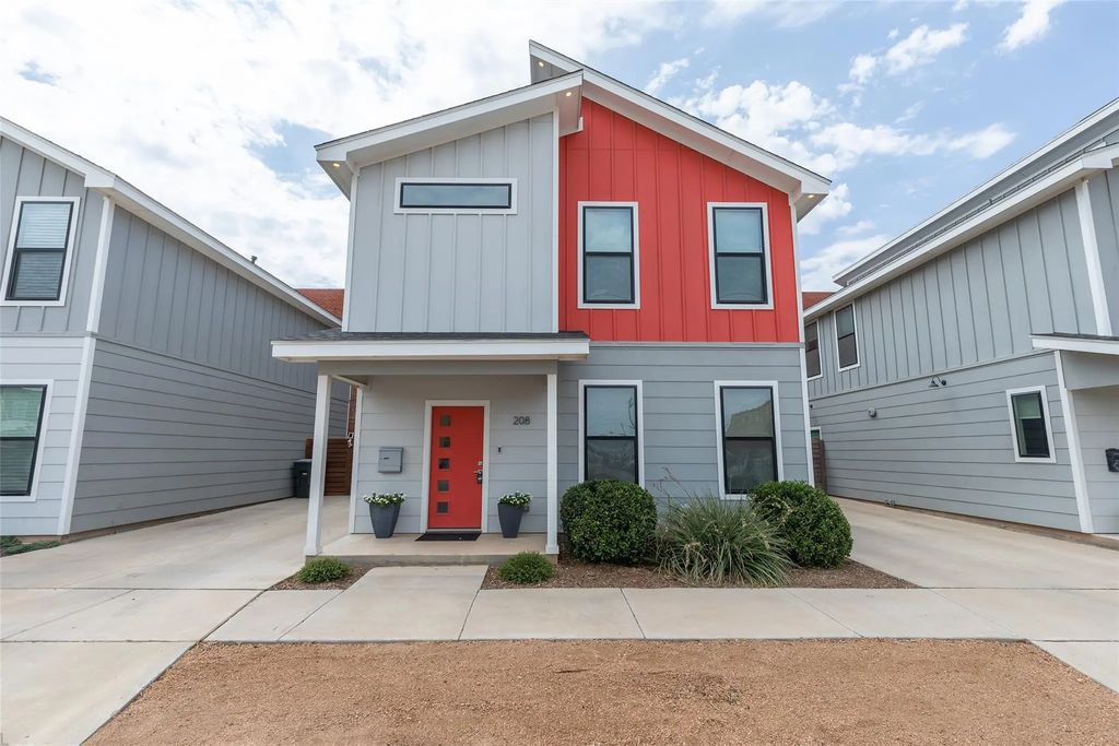 208 Pecan Street, Abilene