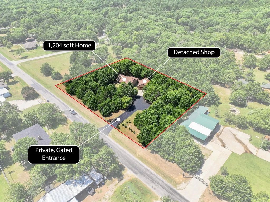 85 County Road, Gordonville
