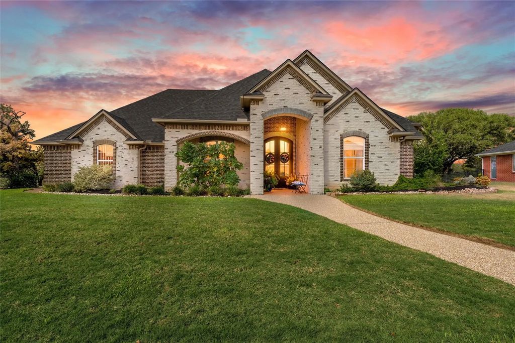 8305 Jonquil Drive, Waco