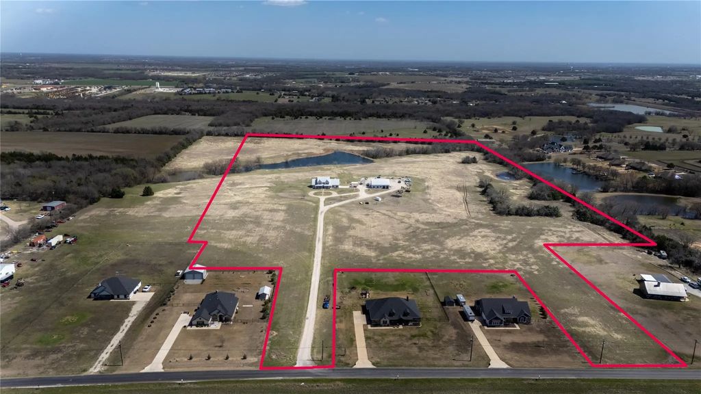 1408 Hackberry Road, Van Alstyne
