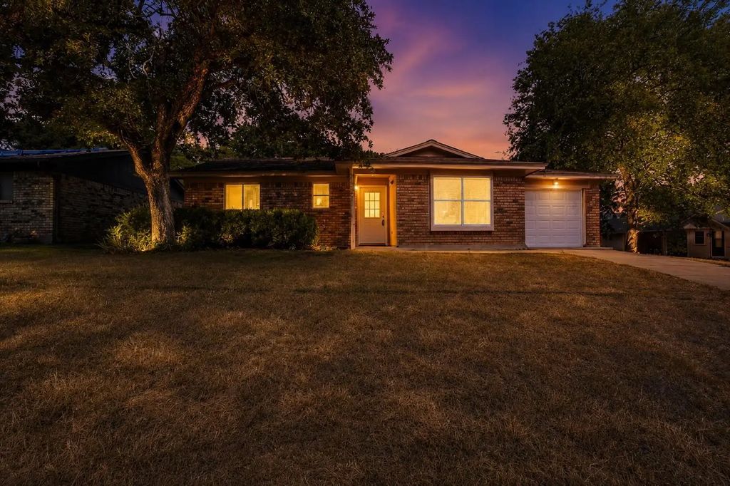 2100 Nw 3rd Avenue, Mineral Wells