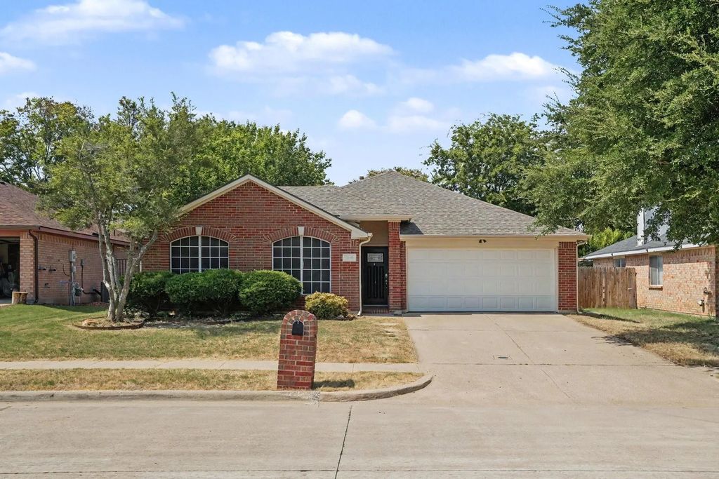 1010 Barkridge Drive, McKinney