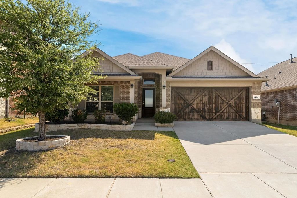 1204 Lake Falls Terrace, Lewisville