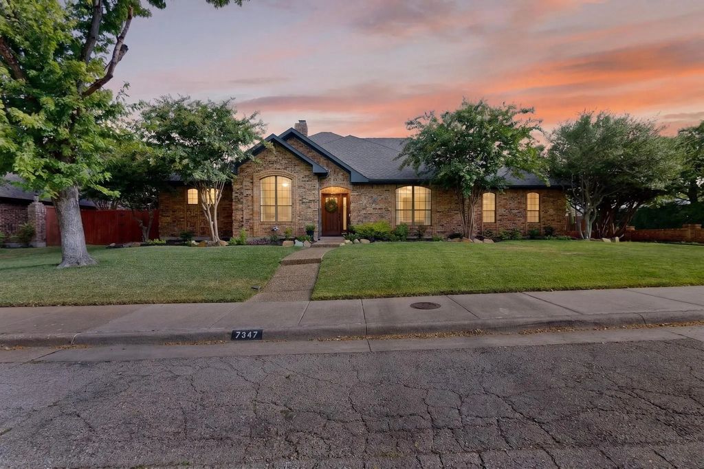 7347 Williamswood Drive, Dallas