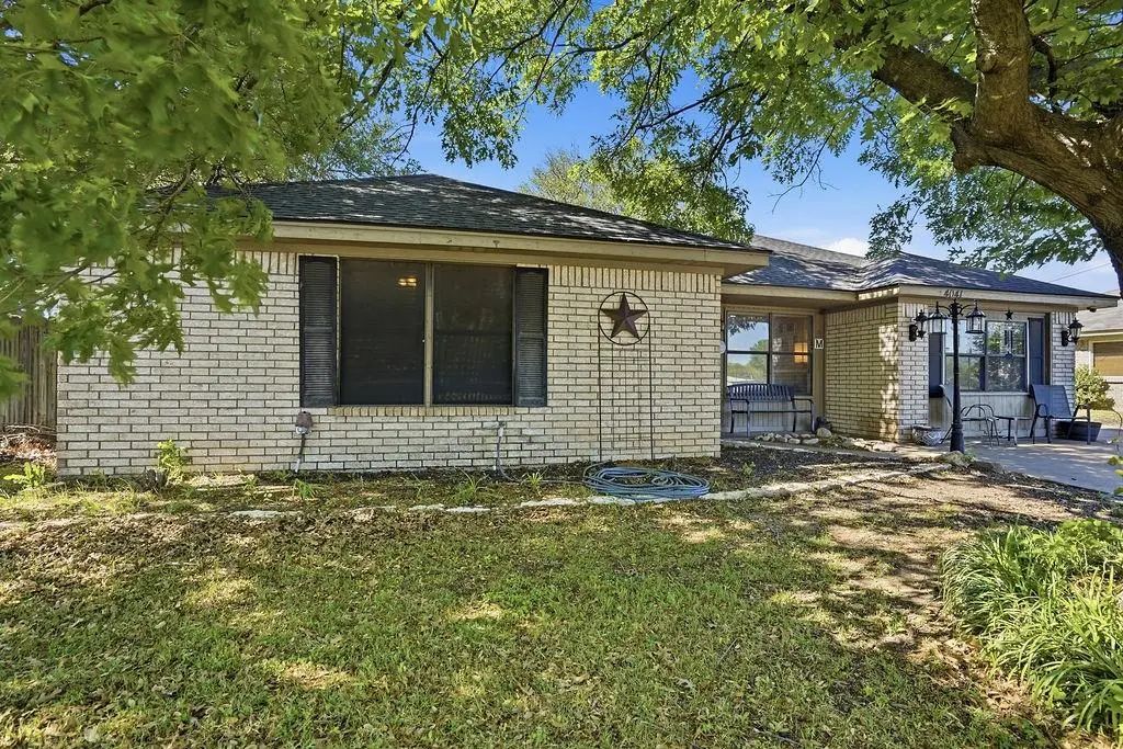 4041 Country Meadows Circle, Granbury