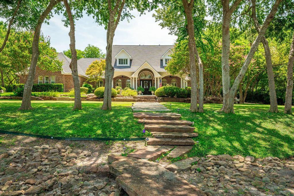 600 Oakmont Court, Fairview
