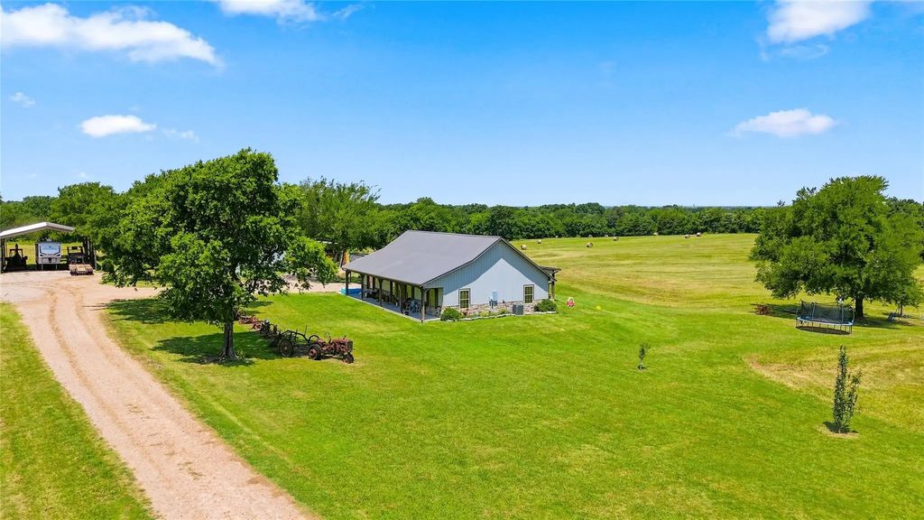 189 County Road 3090, Ben Franklin
