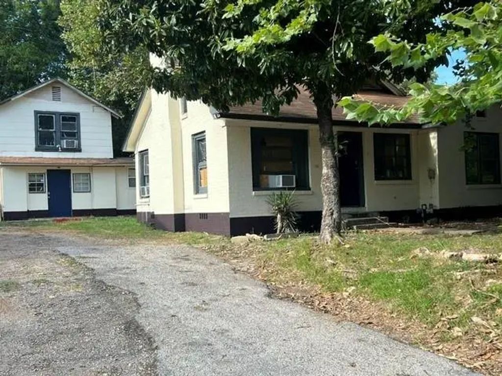 237 E Culver Street, Longview