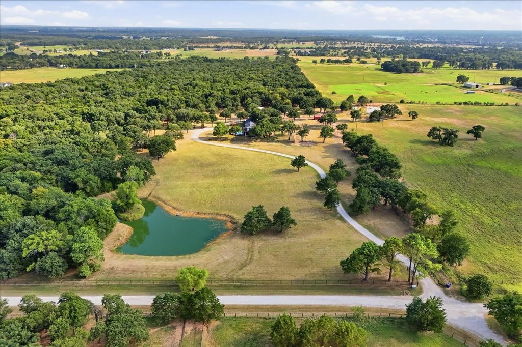 12 County Road 2114, Gainesville
