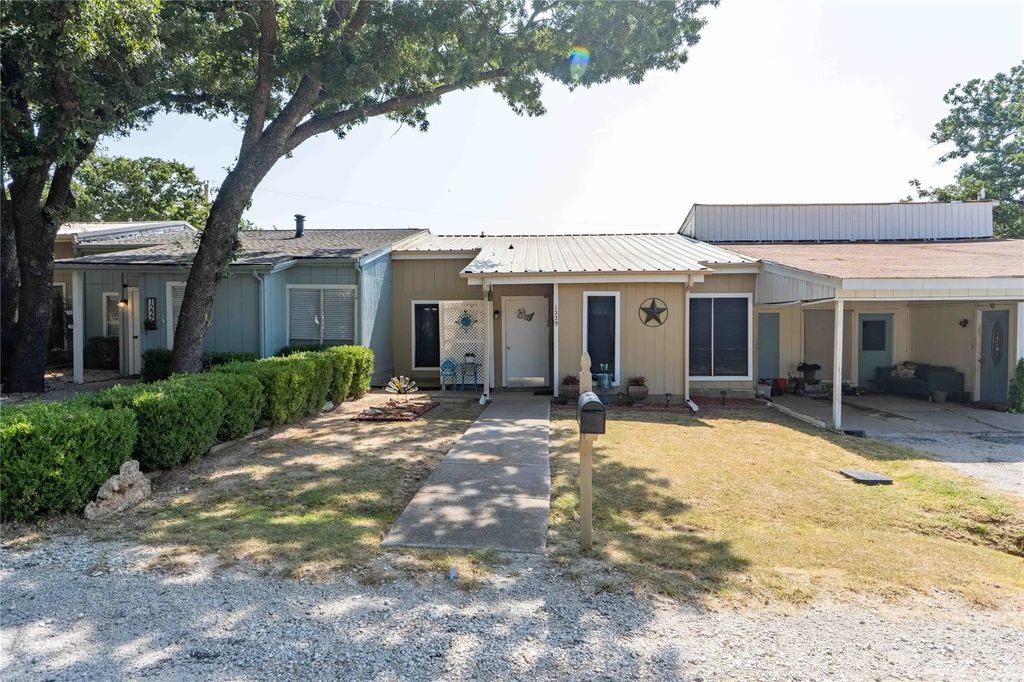 1229 Elm Court, Runaway Bay