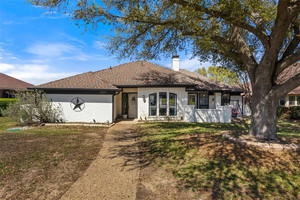 1507 Sugar Creek Drive, Carrollton