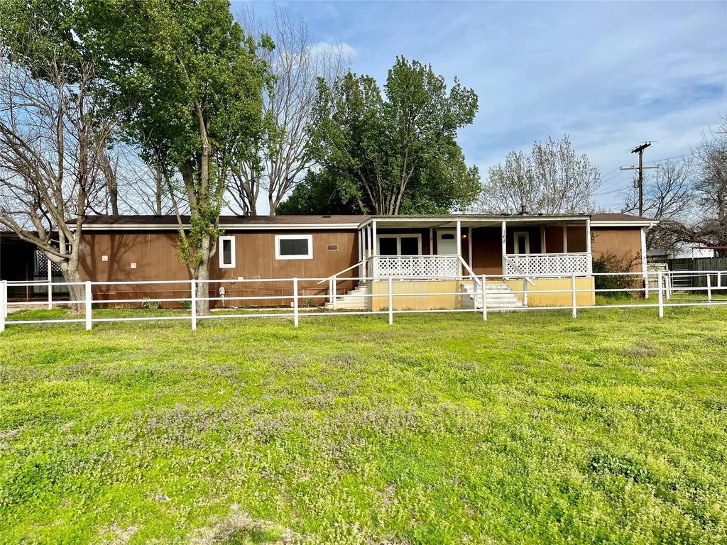 168 County Road 193, Gainesville