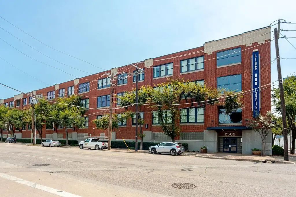 2502 Live Oak Street 218, Dallas