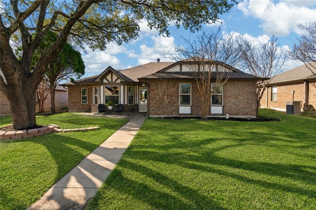 1518 Sunflower Drive, Allen
