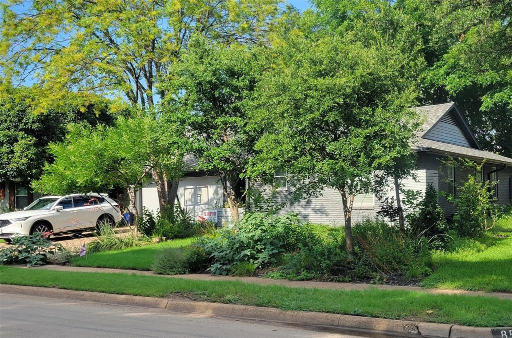 8530 Capri Drive, Dallas
