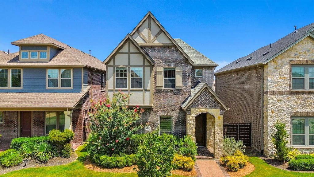 4502 Spanish Indigo Lane, Arlington