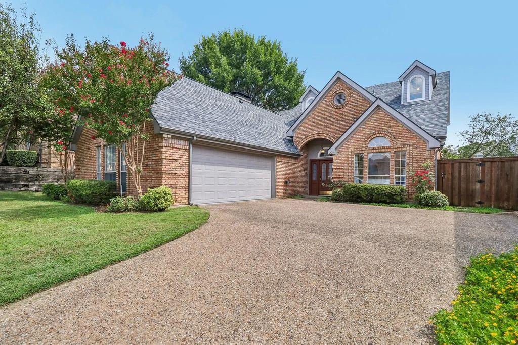 200 Sherwood Court, Irving